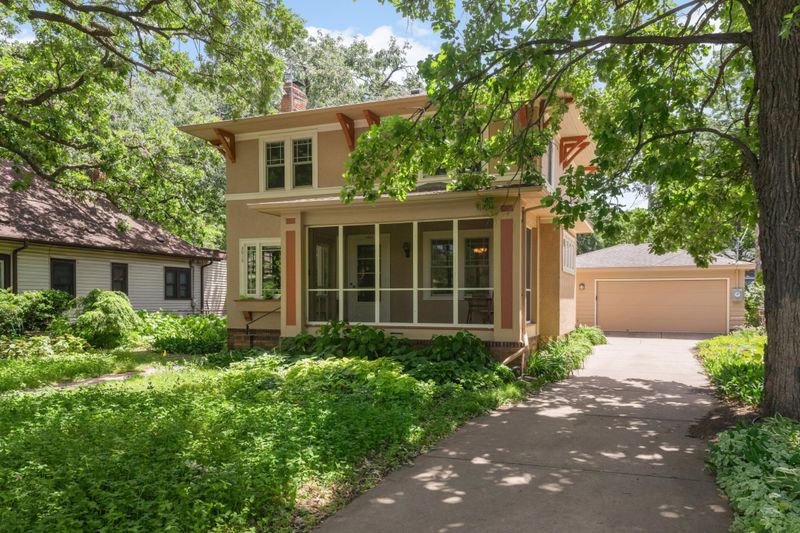 3015 E Minnehaha Pw, Minneapolis, MN 55417