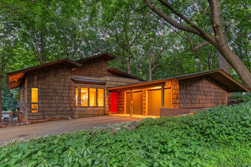 27665 Island View Rd, Excelsior, MN 55331