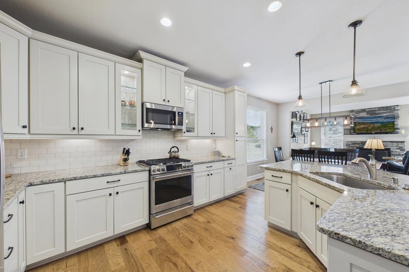 6817 Minnehaha Ct, Minnetrista, MN 55331