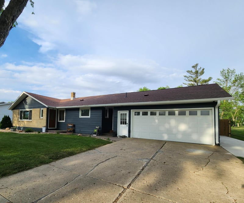 1105 5th Ave SW, Pipestone, MN 56164