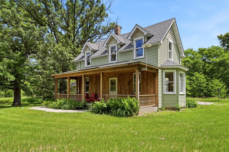 17701 Notre Dame St NE, Columbus, MN 55025
