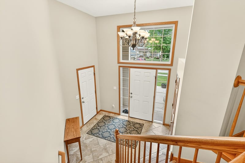 2482 Crimson Ridge Cir NW, Rochester, MN 55901