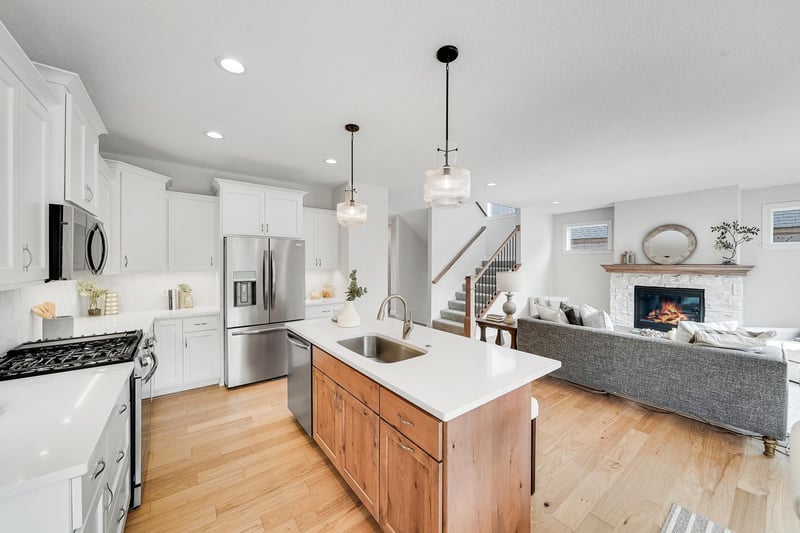 7164 Agate Trl, Inver Grove Heights, MN 55077