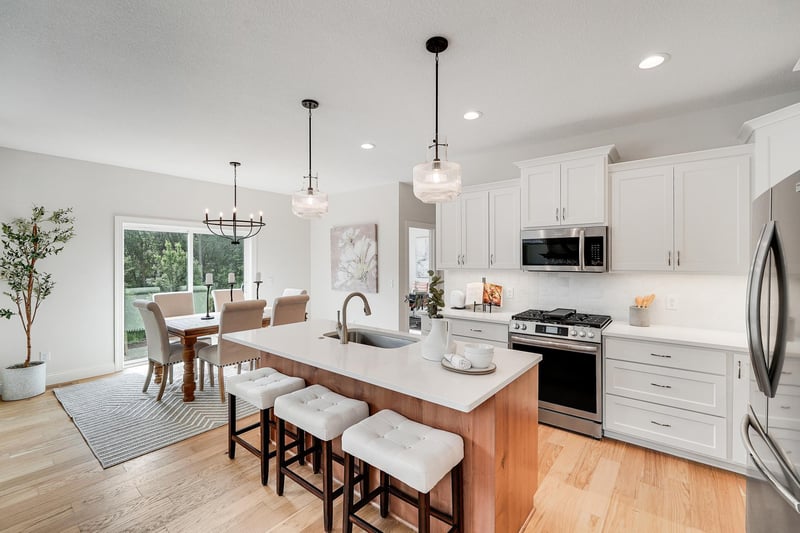 7164 Agate Trl, Inver Grove Heights, MN 55077