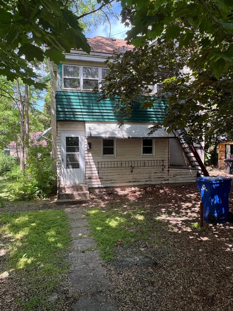 130 Colorado St E, Saint Paul, MN 55107