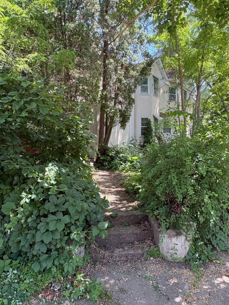 130 Colorado St E, Saint Paul, MN 55107