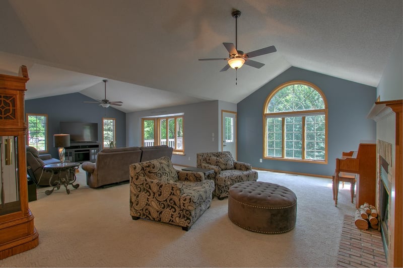 315 Sunset Ln N, Cambridge, MN 55008