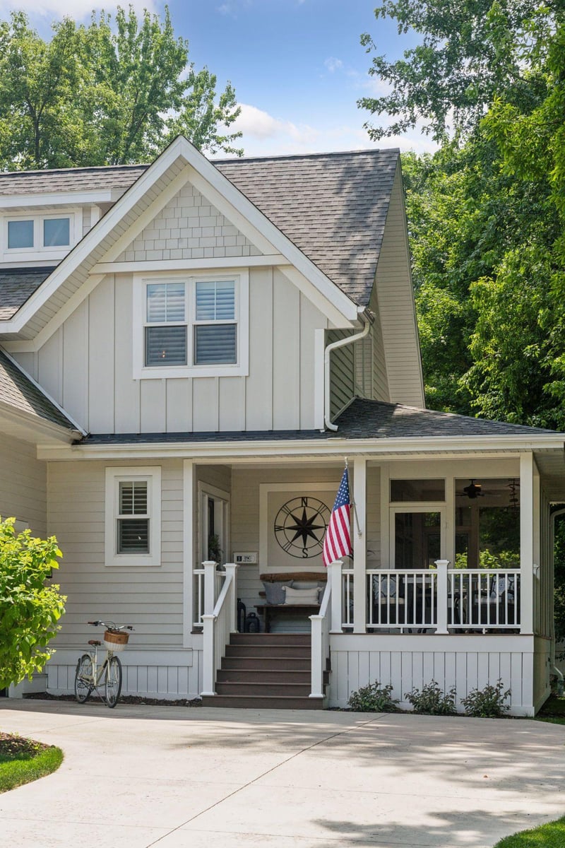 180 Bell St, Excelsior, MN 55331