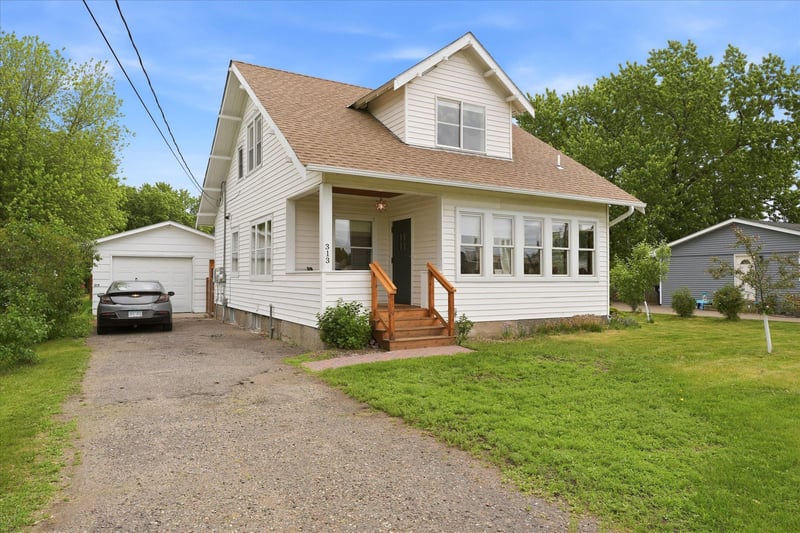 313 W 4th St, Monticello, MN 55362