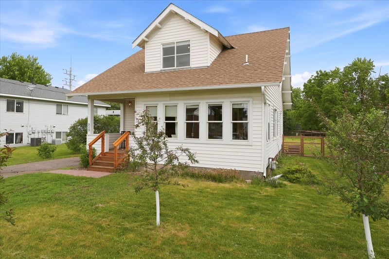 313 W 4th St, Monticello, MN 55362