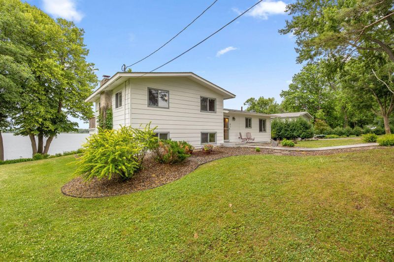 11935 Oak St, Chisago City, MN 55013