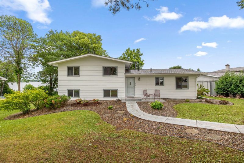11935 Oak St, Chisago City, MN 55013