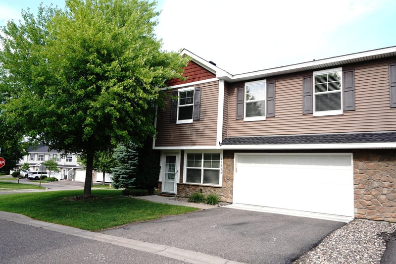 15615 60th Ave N, Plymouth, MN 55446