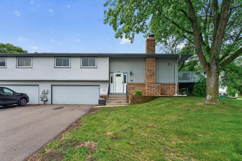 1738 Woodgate Ln, Eagan, MN 55122