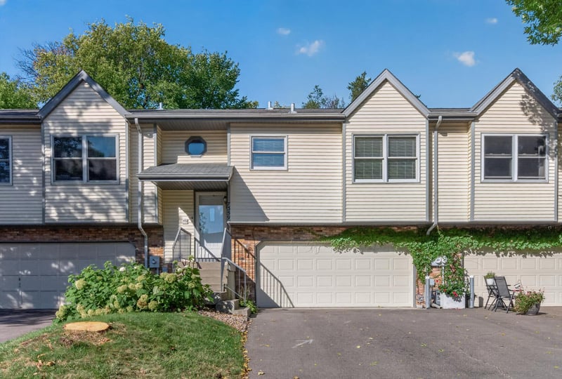 7359 Bren Ln, Eden Prairie, MN 55346