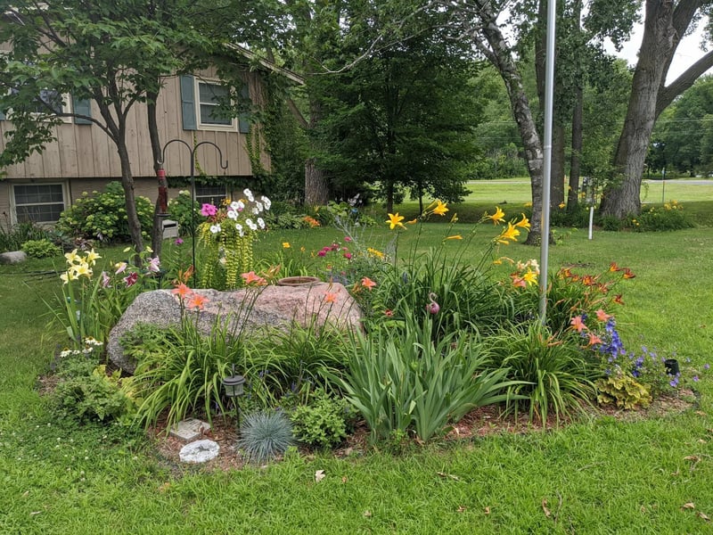 1504 Crystal Lake Rd E, Burnsville, MN 55306