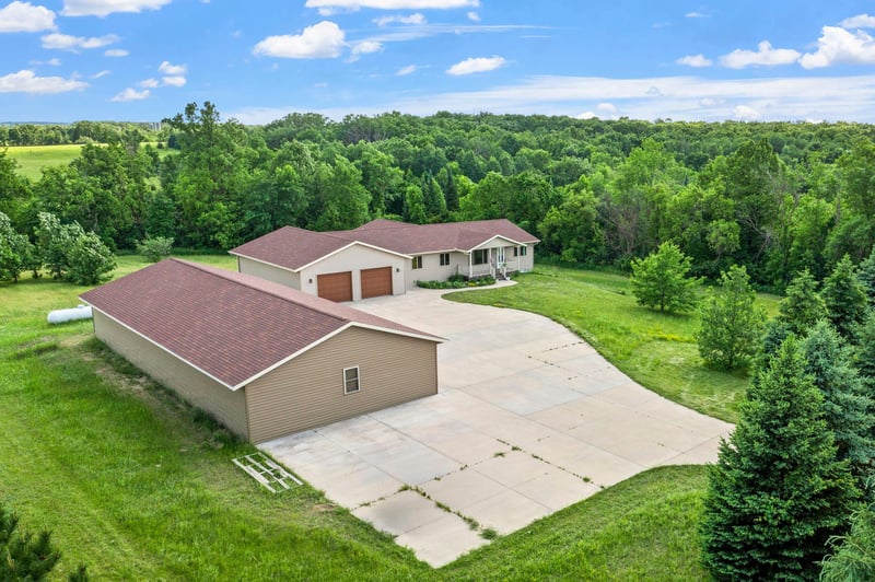 24647 340th St, Browerville, MN 56438