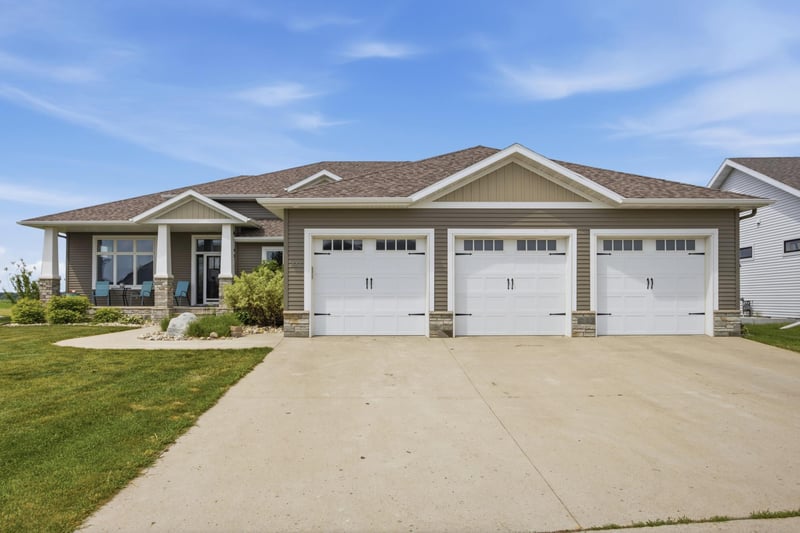 441 Tessa Dr, Moorhead, MN 56560