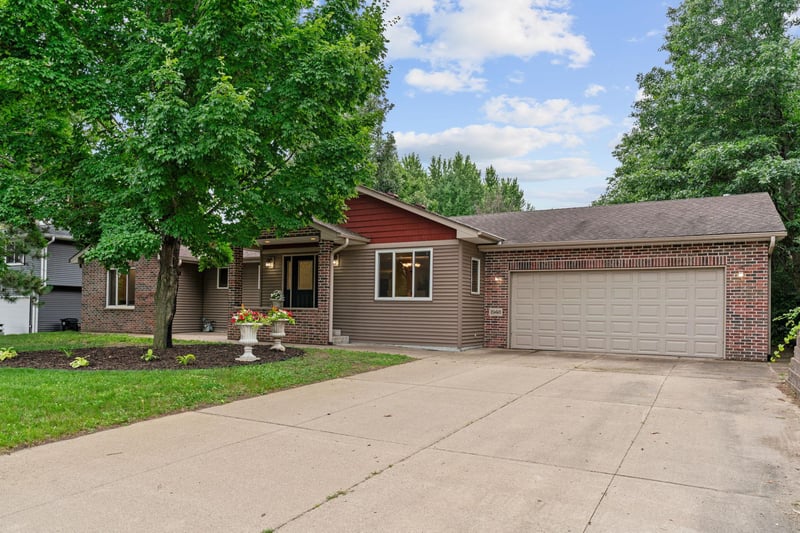 1948 149th Ave NE, Ham Lake, MN 55304