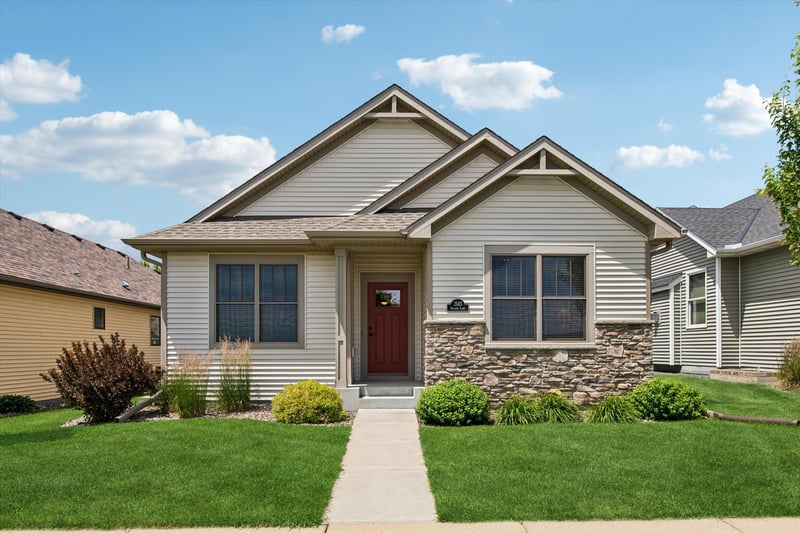 2145 Ontario Ln, Northfield, MN 55057
