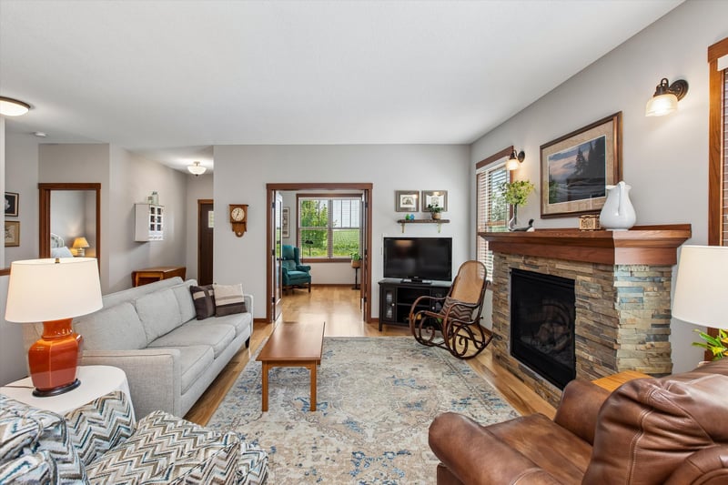2145 Ontario Ln, Northfield, MN 55057