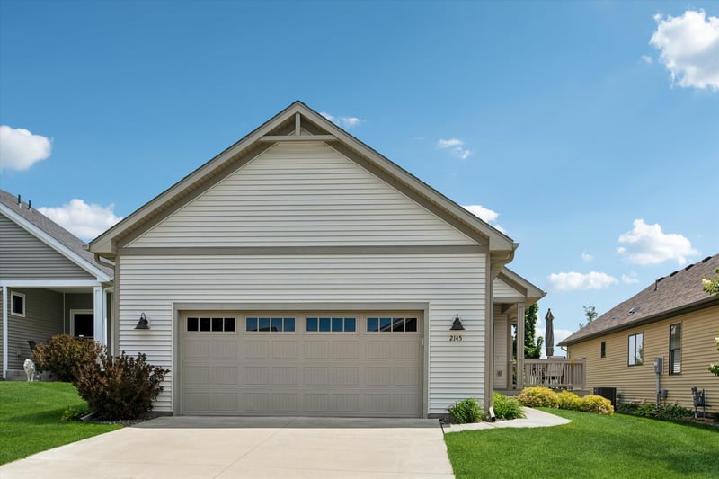2145 Ontario Ln, Northfield, MN 55057