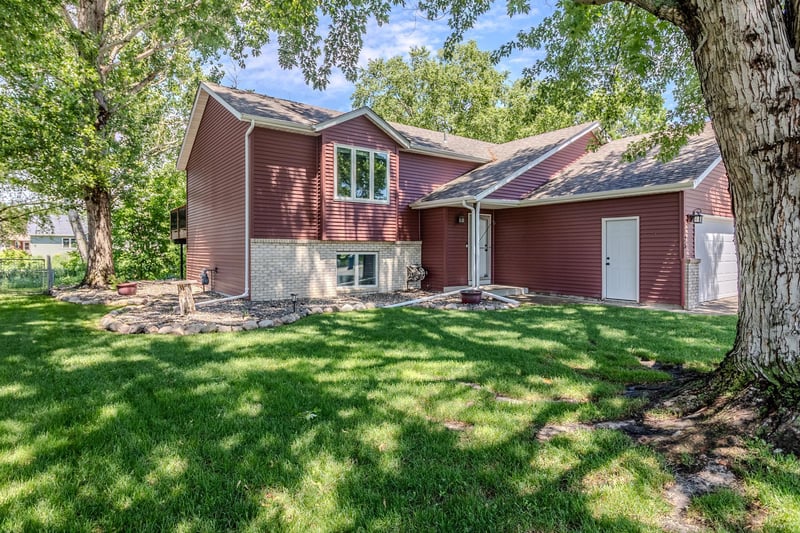 1125 5th St N, Sartell, MN 56377