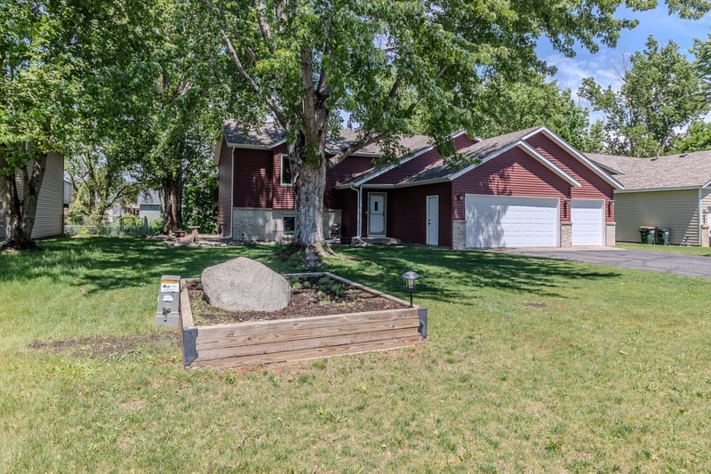 1125 5th St N, Sartell, MN 56377