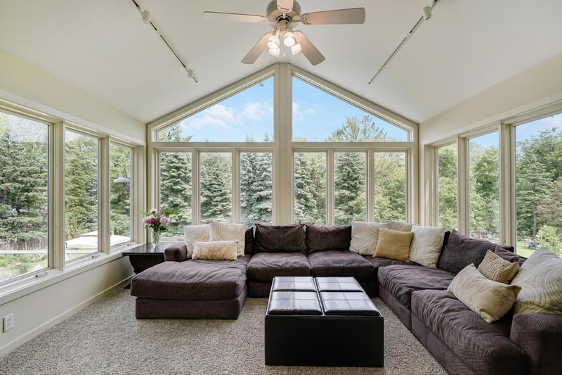 9117 Yukon Ave S, Bloomington, MN 55438