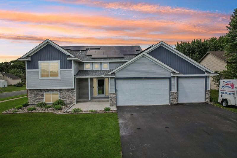 2853 234th Ln NW, Saint Francis, MN 55070