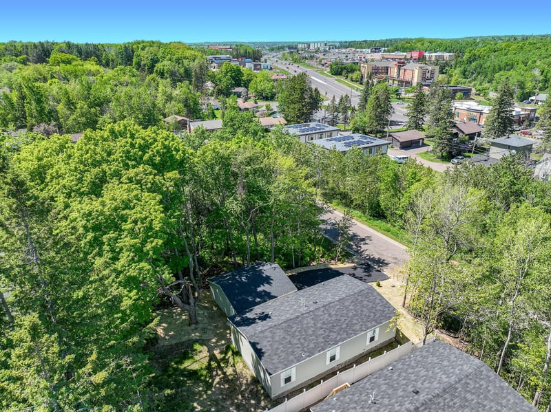 306 W Palm St, Duluth, MN 55811