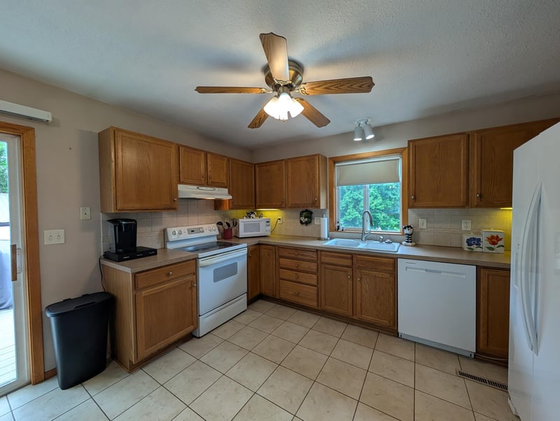 501 Prospect St, Milroy, MN 56263