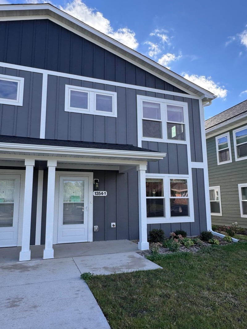 1354 Winthrop St N #1, Saint Paul, MN 55119