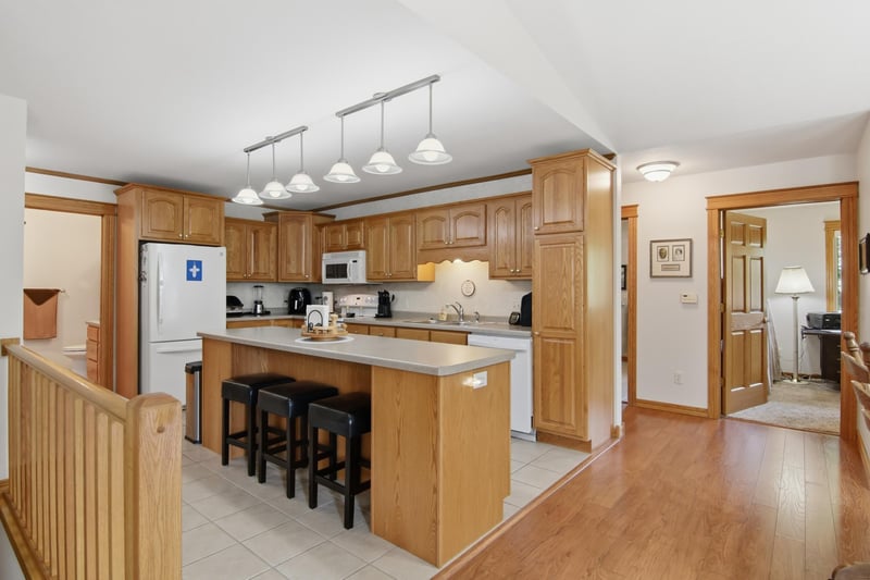 2538 Hils Ct #A, Menomonie, WI 54751