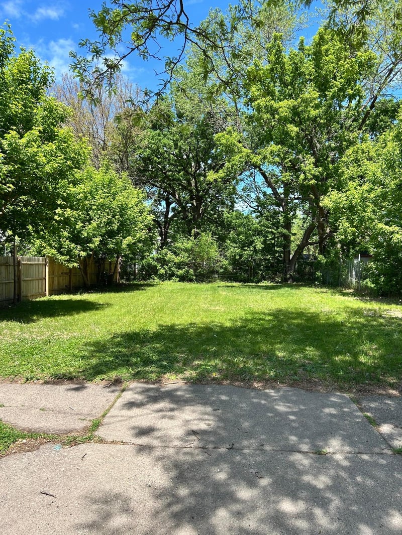 422 33rd Ave N, Minneapolis, MN 55412