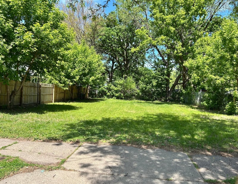 422 33rd Ave N, Minneapolis, MN 55412