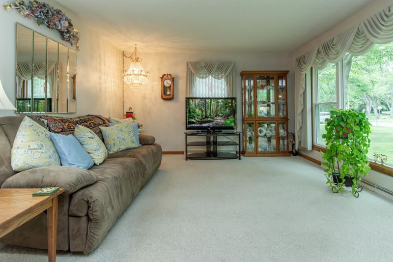 13773 Glenwood Dr, Baxter, MN 56425