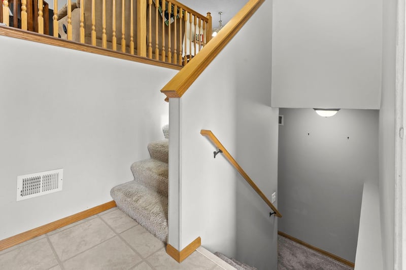 141 Garner Cir, Montrose, MN 55363