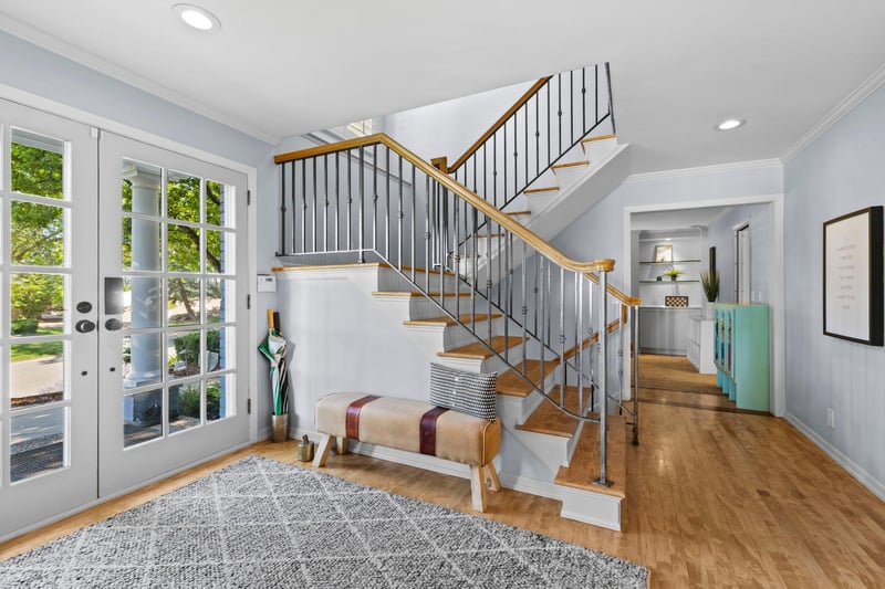 6612 Dovre Dr, Edina, MN 55436