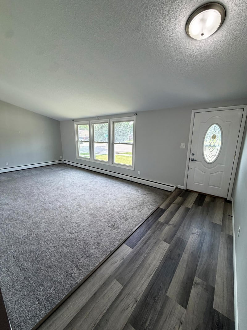 1536 10th Ave N, Moorhead, MN 56560