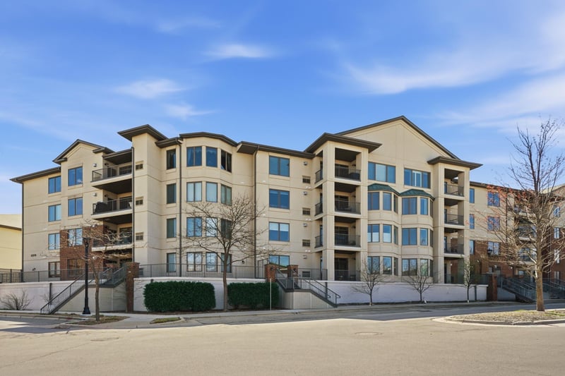 5275 Grandview Sq #3401, Edina, MN 55436