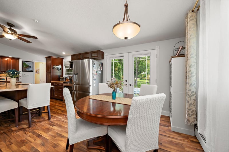 1490 Rainbow Ave, Maple Plain, MN 55359