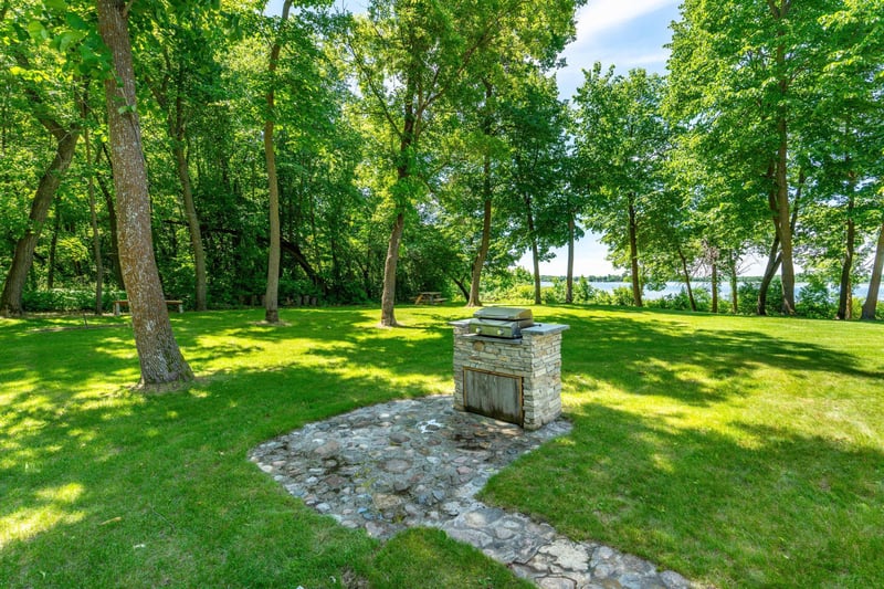 37598 2nd Star Isle, Dent, MN 56528
