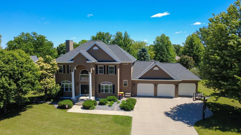 504 Northwood Dr, Redwood Falls, MN 56283