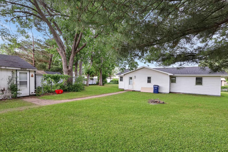 1026 E Division St, Saint Cloud, MN 56304
