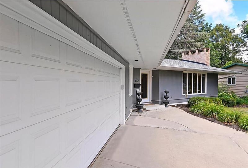 612 7th Ave SW, Faribault, MN 55021