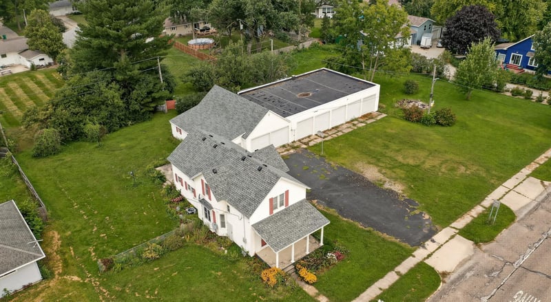 305 Mill St N, Brownsdale, MN 55918