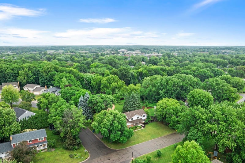 17030 30th Ave N, Plymouth, MN 55447