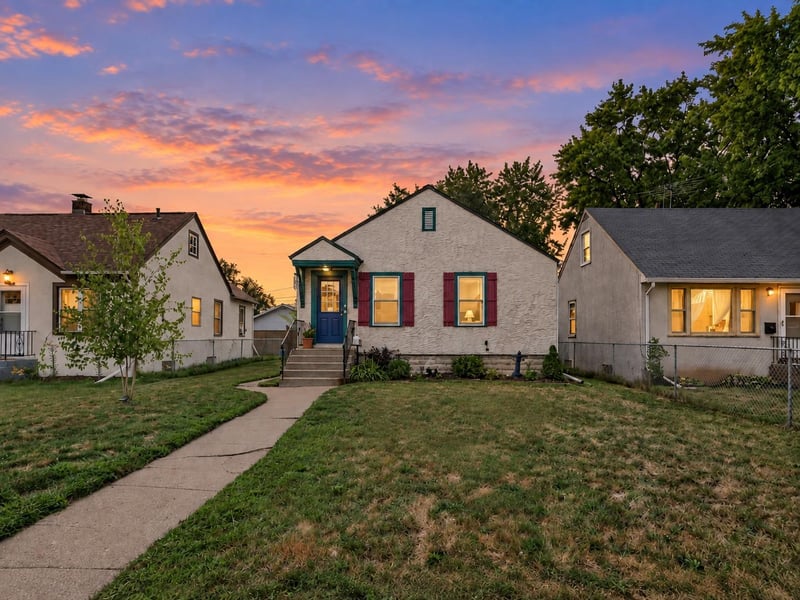 1110 5th Ave S, South Saint Paul, MN 55075