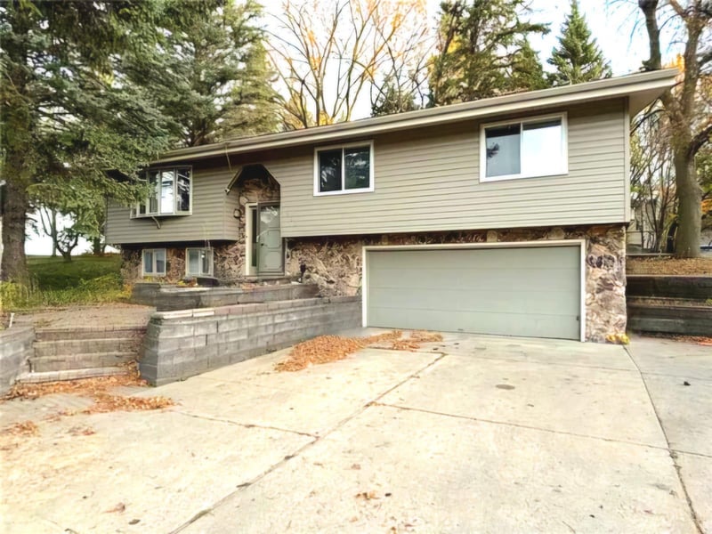 1000 16th St NE, Willmar, MN 56201